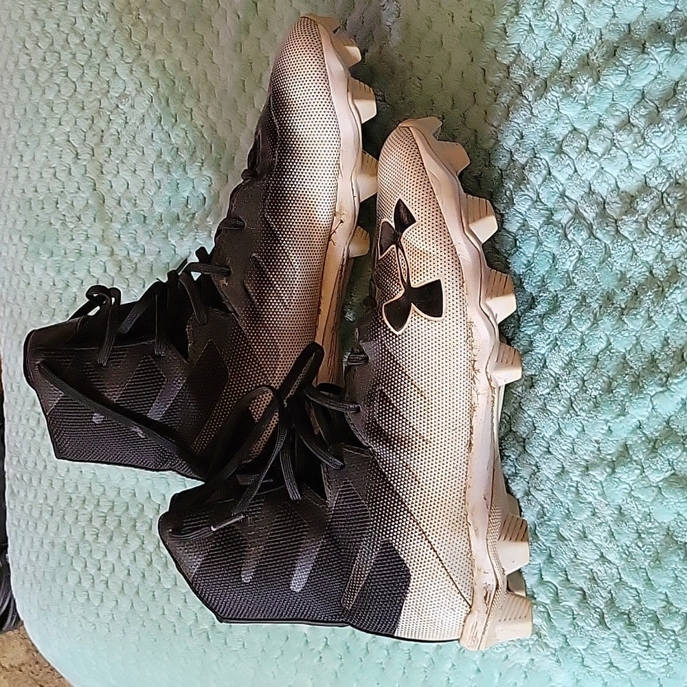 Under Armour Football Spikes